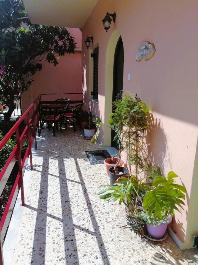 Vassia'S Beach Houses Benitses  Exterior photo